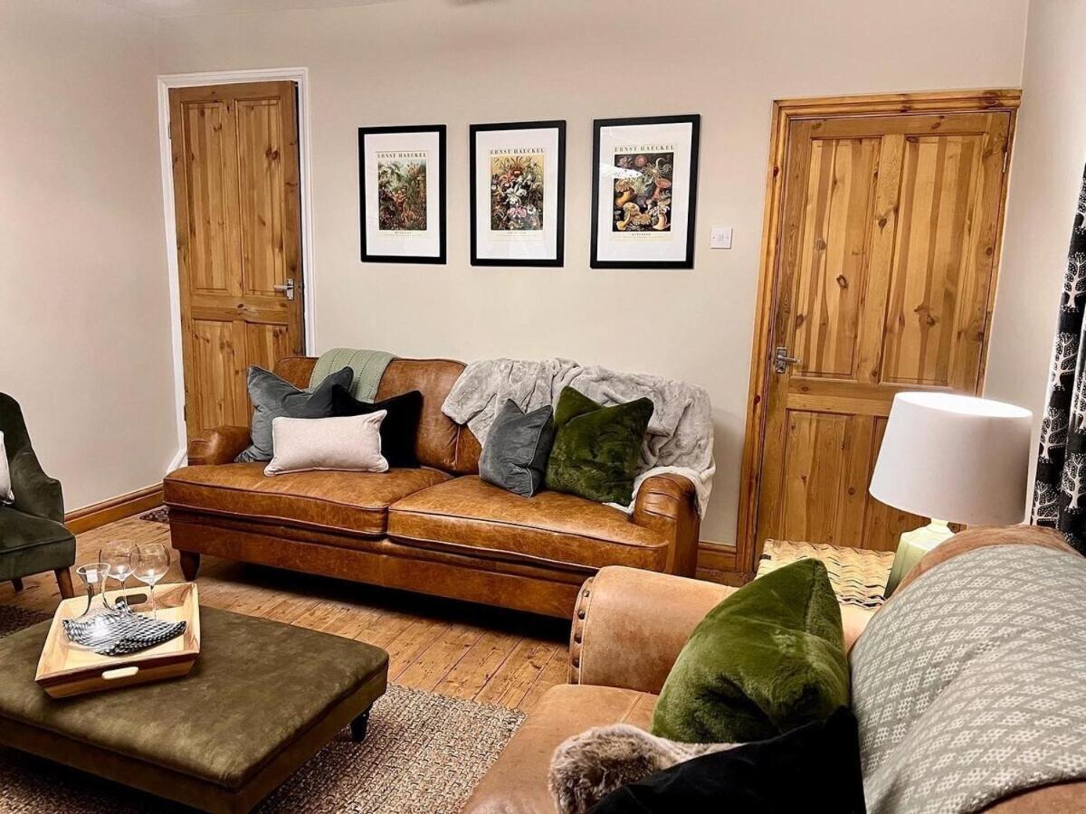 6 - Central Location - Entire House - Free Parking Merthyr Tydfil Exterior foto